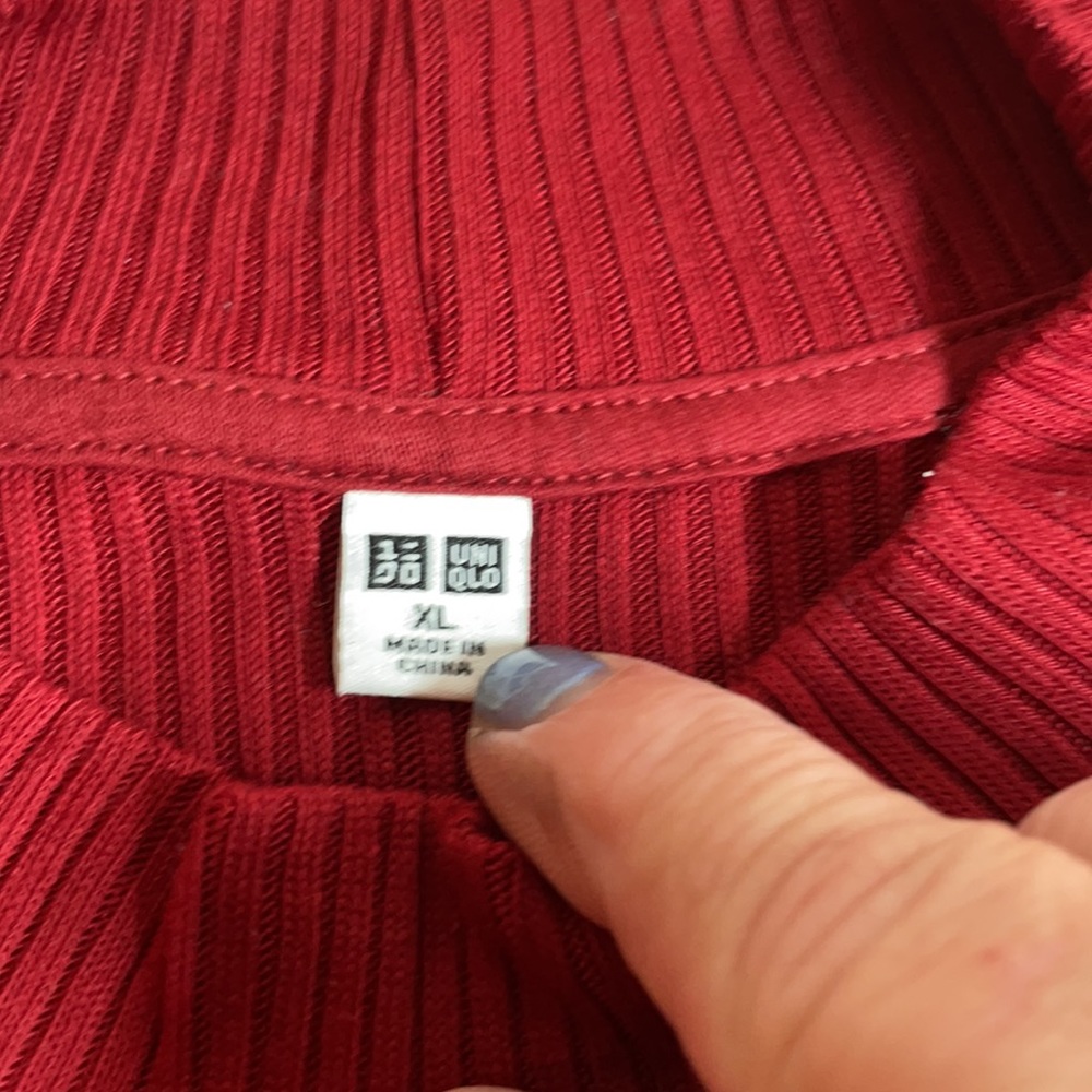 🟡 UNIQLO RIBBED MOCK TURTLENECK (XL) - Picture 3 of 5